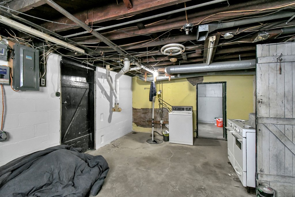 419 Maplewood Street, Willard, Ohio 44890, 4 Bedrooms Bedrooms, ,1 BathroomBathrooms,Residential,For Sale,Maplewood Street,9070409 419 Maplewood Street, Willard, Ohio 44890, 4 Bedrooms Bedrooms, ,1 BathroomBathrooms,Residential,For Sale,Maplewood Street,9070409