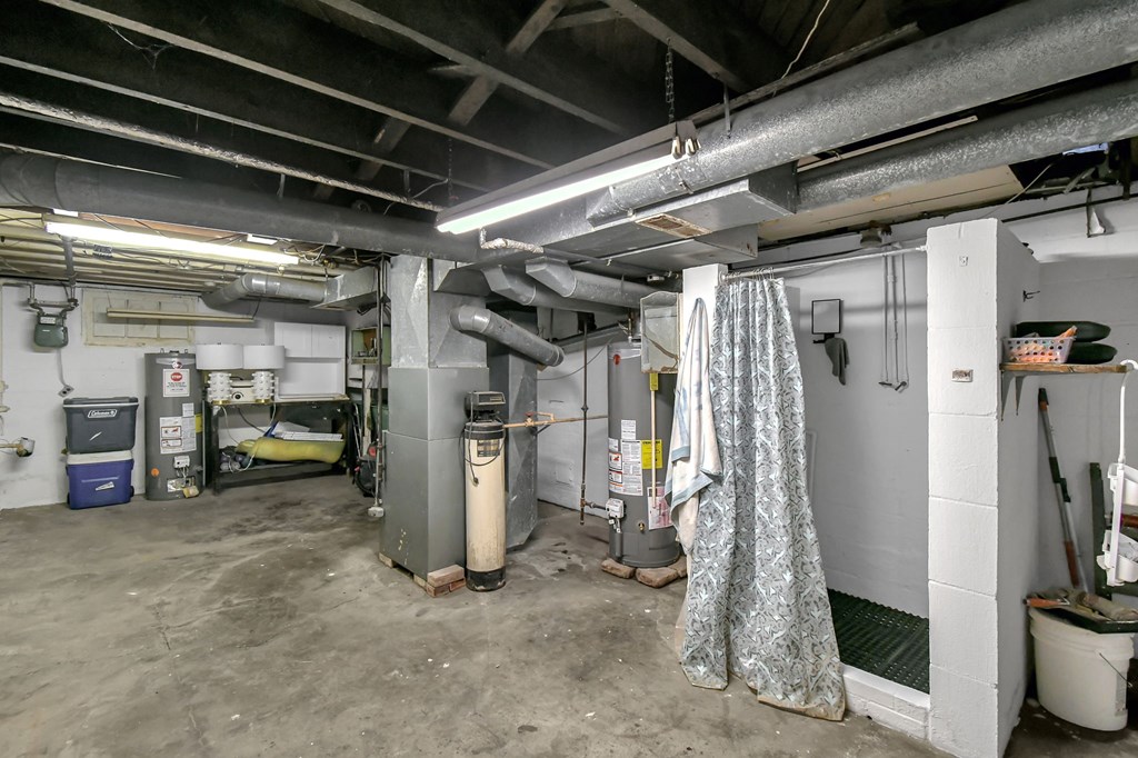 419 Maplewood Street, Willard, Ohio 44890, 4 Bedrooms Bedrooms, ,1 BathroomBathrooms,Residential,For Sale,Maplewood Street,9070409 419 Maplewood Street, Willard, Ohio 44890, 4 Bedrooms Bedrooms, ,1 BathroomBathrooms,Residential,For Sale,Maplewood Street,9070409