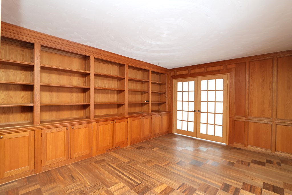 400 Garver Road, Mansfield, Ohio 44903, 5 Bedrooms Bedrooms, ,3 BathroomsBathrooms,Residential,For Sale,Garver Road,9070417