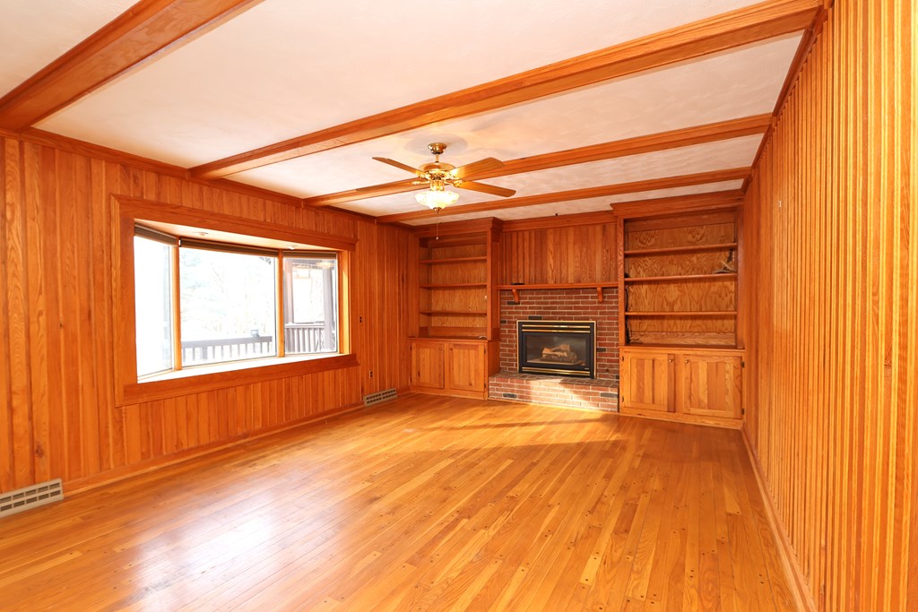 400 Garver Road, Mansfield, Ohio 44903, 5 Bedrooms Bedrooms, ,3 BathroomsBathrooms,Residential,For Sale,Garver Road,9070417