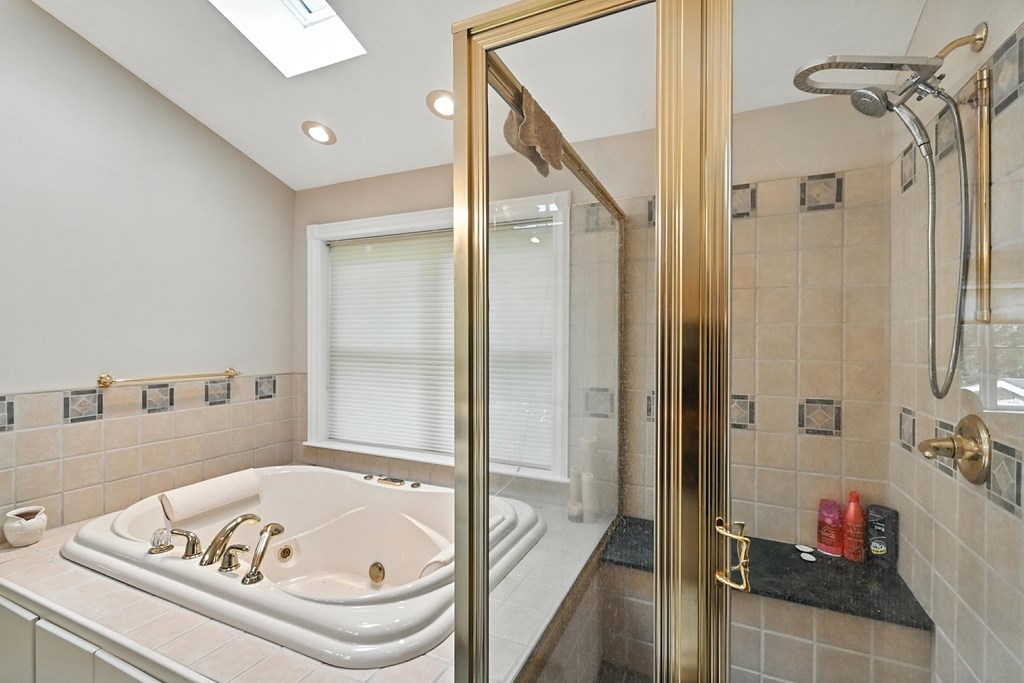 400 Garver Road, Mansfield, Ohio 44903, 5 Bedrooms Bedrooms, ,3 BathroomsBathrooms,Residential,For Sale,Garver Road,9070417