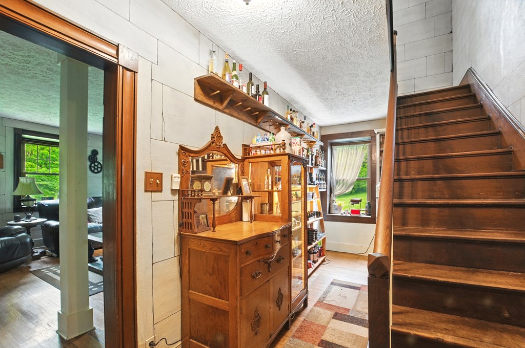 291 N Stewart Road, Mansfield, Ohio 44905, 6 Bedrooms Bedrooms, ,4 BathroomsBathrooms,Residential,For Sale,Stewart Road,9067300