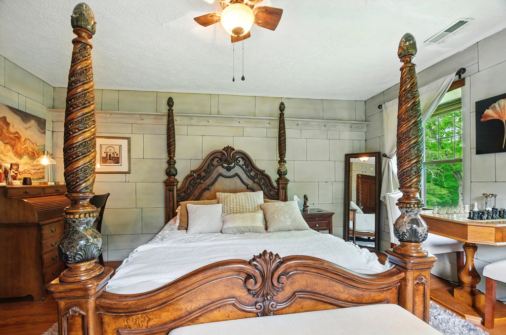 291 N Stewart Road, Mansfield, Ohio 44905, 6 Bedrooms Bedrooms, ,4 BathroomsBathrooms,Residential,For Sale,Stewart Road,9067300