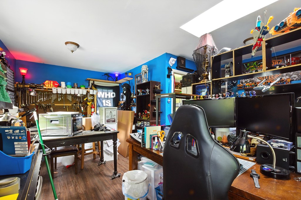 291 N Stewart Road, Mansfield, Ohio 44905, 6 Bedrooms Bedrooms, ,4 BathroomsBathrooms,Residential,For Sale,Stewart Road,9067300