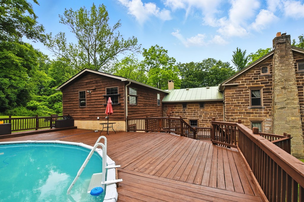 291 N Stewart Road, Mansfield, Ohio 44905, 6 Bedrooms Bedrooms, ,4 BathroomsBathrooms,Residential,For Sale,Stewart Road,9067300