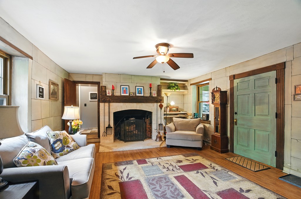 291 N Stewart Road, Mansfield, Ohio 44905, 6 Bedrooms Bedrooms, ,4 BathroomsBathrooms,Residential,For Sale,Stewart Road,9067300