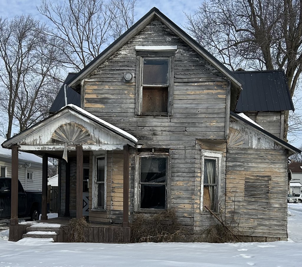 594 E George Street, Marion, Ohio 43302, 4 Bedrooms Bedrooms, ,2 BathroomsBathrooms,Residential,For Sale,George Street,9070437 594 E George Street, Marion, Ohio 43302, 4 Bedrooms Bedrooms, ,2 BathroomsBathrooms,Residential,For Sale,George Street,9070437