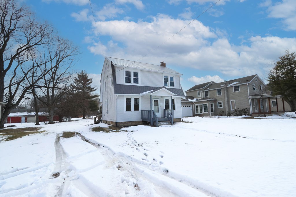 515 S Seltzer Street, Crestline, Ohio 44827, 3 Bedrooms Bedrooms, ,1 BathroomBathrooms,Residential,For Sale,Seltzer Street,9070467 515 S Seltzer Street, Crestline, Ohio 44827, 3 Bedrooms Bedrooms, ,1 BathroomBathrooms,Residential,For Sale,Seltzer Street,9070467