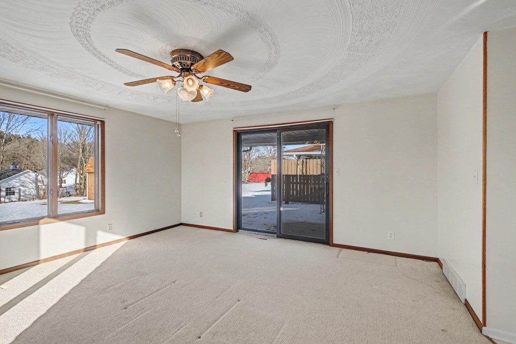 1187 -1189 Fleming Falls Road, Mansfield, Ohio 44905, 4 Bedrooms Bedrooms, ,Residential Income,For Sale,-1189 Fleming Falls Road,9070475 1187 -1189 Fleming Falls Road, Mansfield, Ohio 44905, 4 Bedrooms Bedrooms, ,Residential Income,For Sale,-1189 Fleming Falls Road,9070475