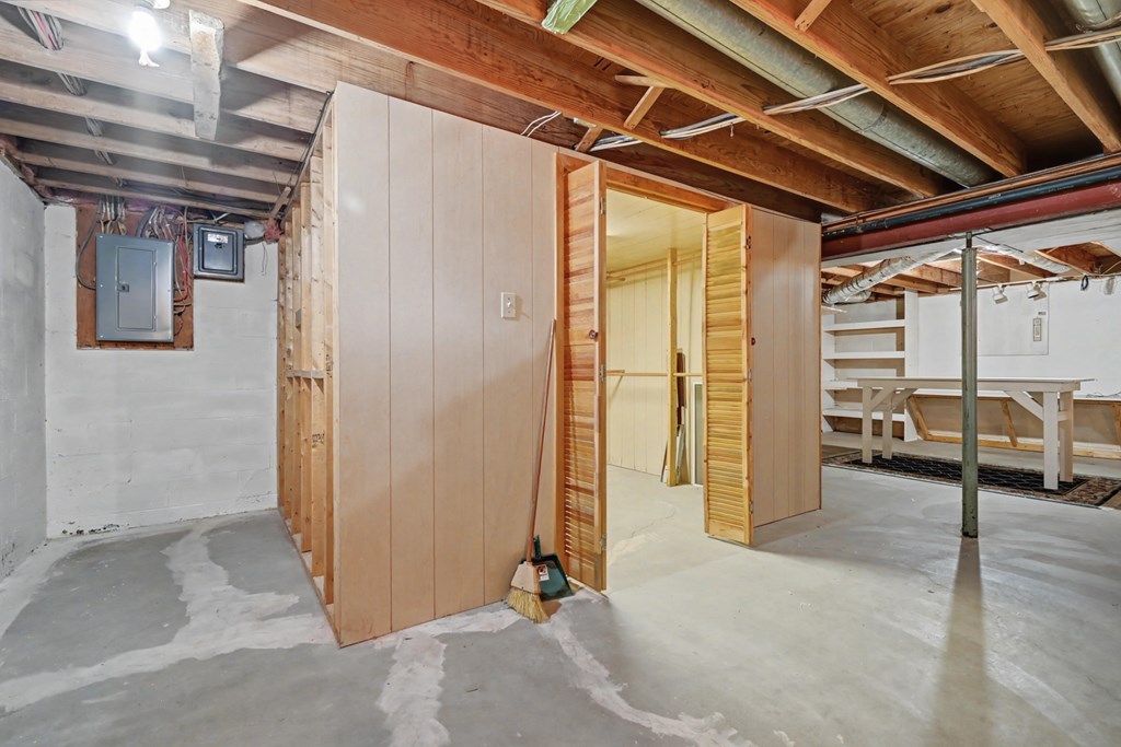 1187 -1189 Fleming Falls Road, Mansfield, Ohio 44905, 4 Bedrooms Bedrooms, ,Residential Income,For Sale,-1189 Fleming Falls Road,9070475 1187 -1189 Fleming Falls Road, Mansfield, Ohio 44905, 4 Bedrooms Bedrooms, ,Residential Income,For Sale,-1189 Fleming Falls Road,9070475