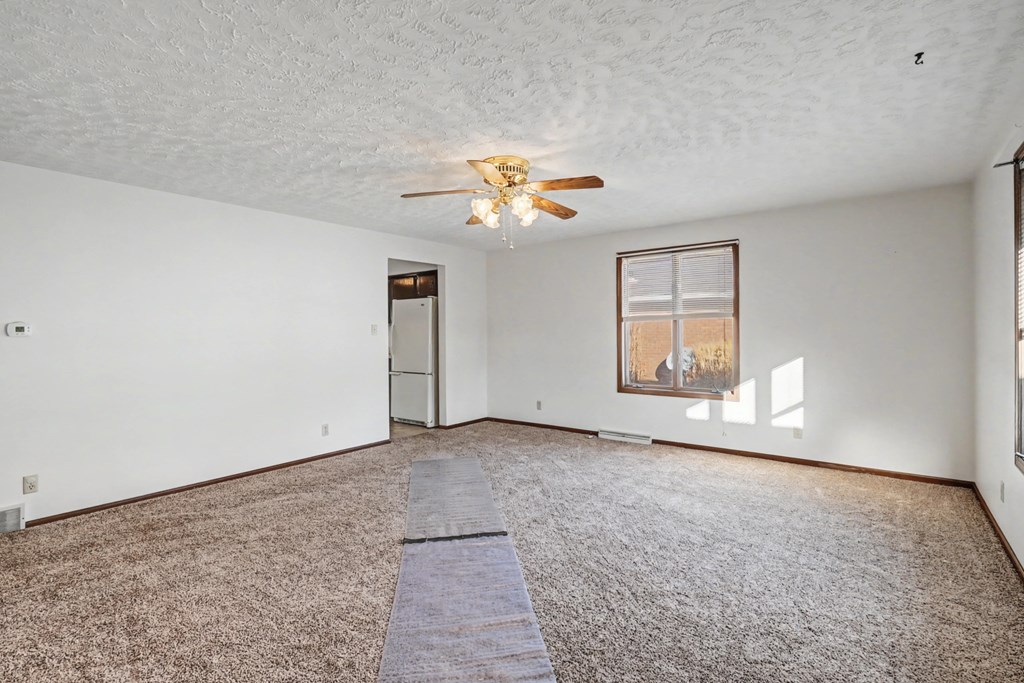 1187 -1189 Fleming Falls Road, Mansfield, Ohio 44905, 4 Bedrooms Bedrooms, ,Residential Income,For Sale,-1189 Fleming Falls Road,9070475 1187 -1189 Fleming Falls Road, Mansfield, Ohio 44905, 4 Bedrooms Bedrooms, ,Residential Income,For Sale,-1189 Fleming Falls Road,9070475