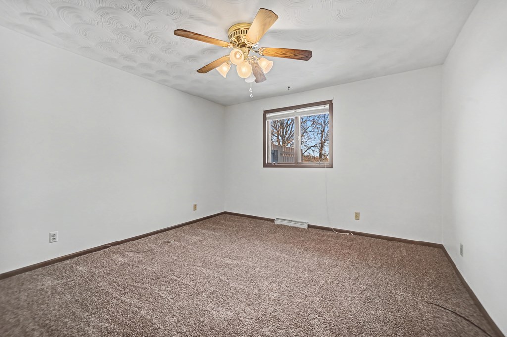 1187 -1189 Fleming Falls Road, Mansfield, Ohio 44905, 4 Bedrooms Bedrooms, ,Residential Income,For Sale,-1189 Fleming Falls Road,9070475 1187 -1189 Fleming Falls Road, Mansfield, Ohio 44905, 4 Bedrooms Bedrooms, ,Residential Income,For Sale,-1189 Fleming Falls Road,9070475