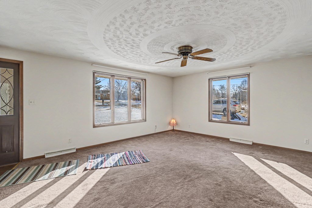 1187 -1189 Fleming Falls Road, Mansfield, Ohio 44905, 4 Bedrooms Bedrooms, ,Residential Income,For Sale,-1189 Fleming Falls Road,9070475 1187 -1189 Fleming Falls Road, Mansfield, Ohio 44905, 4 Bedrooms Bedrooms, ,Residential Income,For Sale,-1189 Fleming Falls Road,9070475