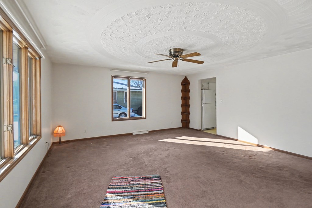 1187 -1189 Fleming Falls Road, Mansfield, Ohio 44905, 4 Bedrooms Bedrooms, ,Residential Income,For Sale,-1189 Fleming Falls Road,9070475 1187 -1189 Fleming Falls Road, Mansfield, Ohio 44905, 4 Bedrooms Bedrooms, ,Residential Income,For Sale,-1189 Fleming Falls Road,9070475