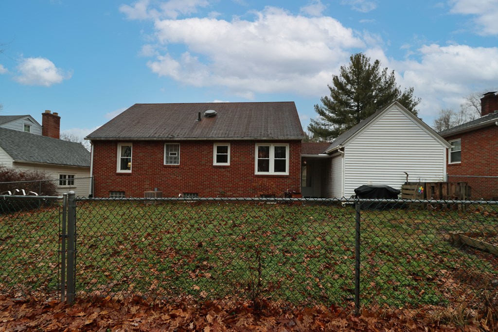 76 Harvard Avenue, Mansfield, Ohio 44906, 3 Bedrooms Bedrooms, ,1 BathroomBathrooms,Residential,For Sale,Harvard Avenue,9070489