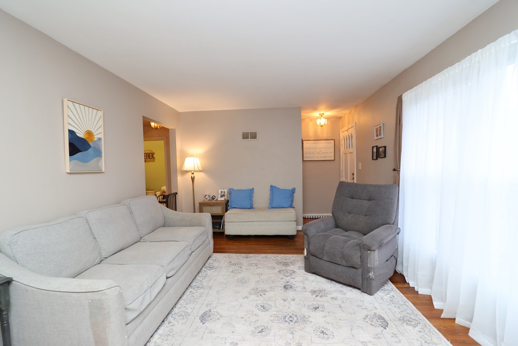 76 Harvard Avenue, Mansfield, Ohio 44906, 3 Bedrooms Bedrooms, ,1 BathroomBathrooms,Residential,For Sale,Harvard Avenue,9070489