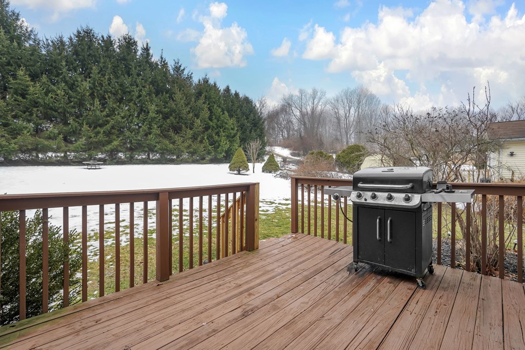 153 Northern Spy Drive, Howard, Ohio 43028, 3 Bedrooms Bedrooms, ,2 BathroomsBathrooms,Residential,For Sale,Northern Spy Drive,9070490