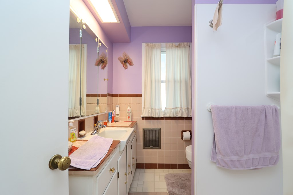 489 Clifton Boulevard, Mansfield, Ohio 44907, 3 Bedrooms Bedrooms, ,2 BathroomsBathrooms,Residential,For Sale,Clifton Boulevard,9070500