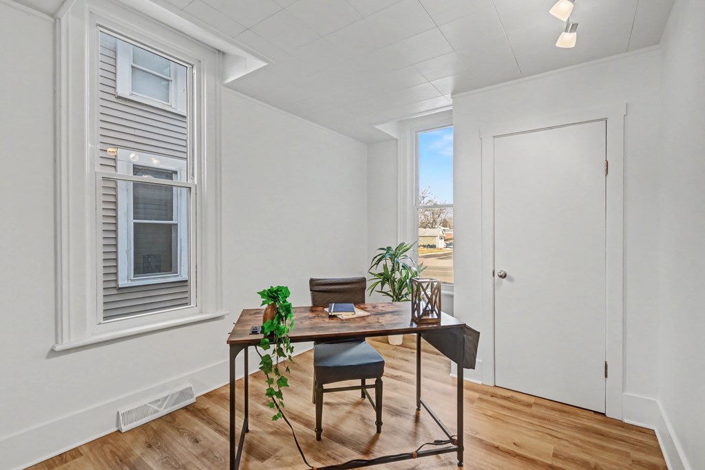 513 S Poplar Street, Bucyrus, Ohio 44820, 4 Bedrooms Bedrooms, ,2 BathroomsBathrooms,Residential,For Sale,Poplar Street,9070501