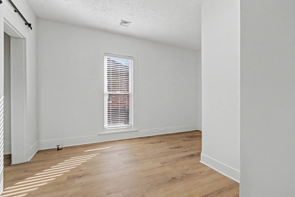 513 S Poplar Street, Bucyrus, Ohio 44820, 4 Bedrooms Bedrooms, ,2 BathroomsBathrooms,Residential,For Sale,Poplar Street,9070501