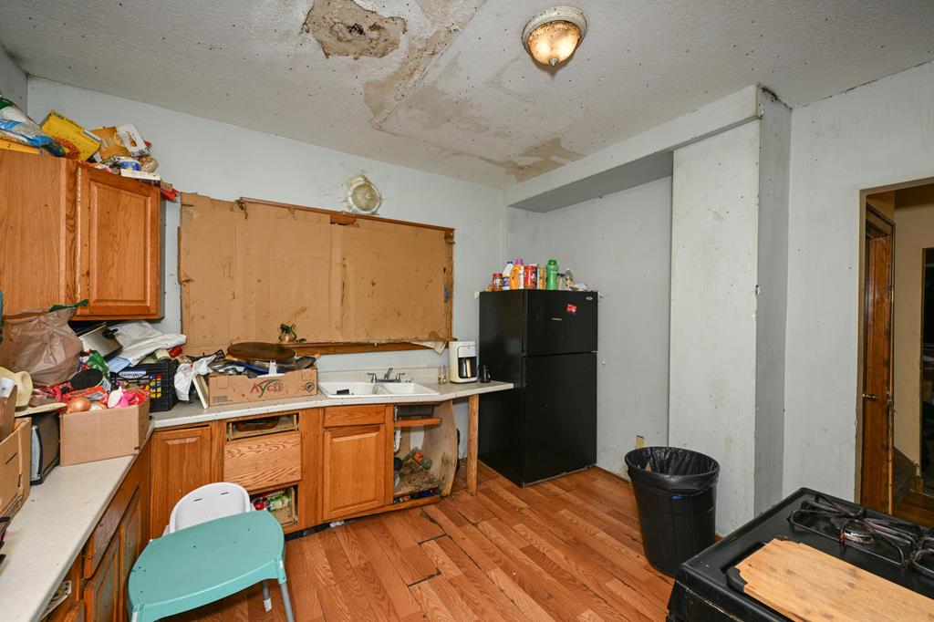 600 Brown Street, Akron, Ohio 44311, 4 Bedrooms Bedrooms, ,1 BathroomBathrooms,Residential,For Sale,Brown Street,9070502