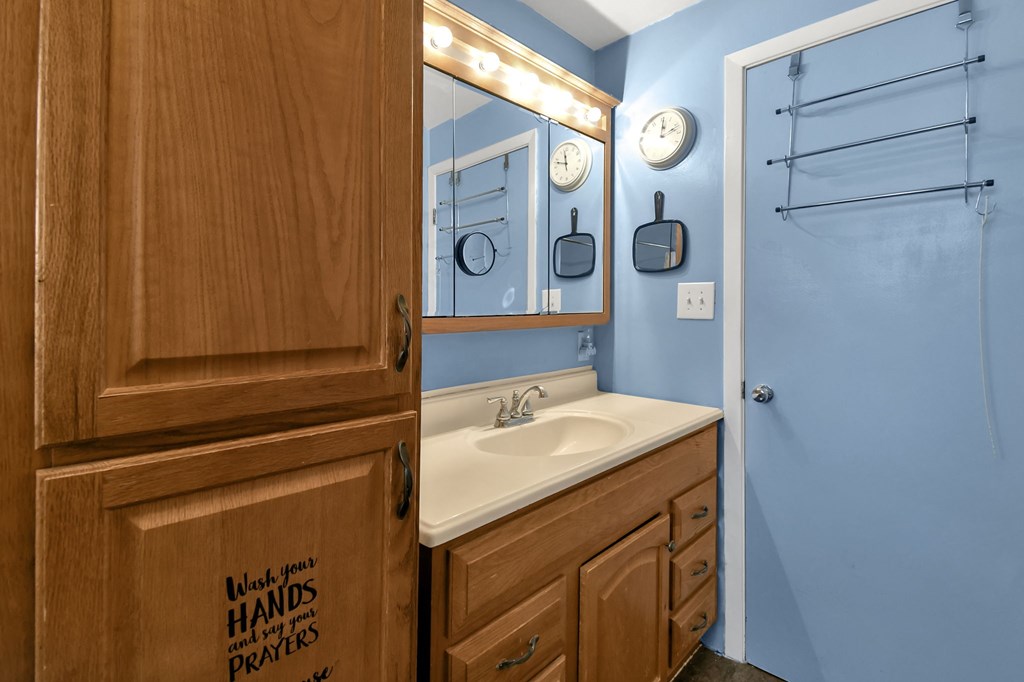 474 Biscayne Drive, Mansfield, Ohio 44903, 3 Bedrooms Bedrooms, ,1 BathroomBathrooms,Residential,For Sale,Biscayne Drive,9070522