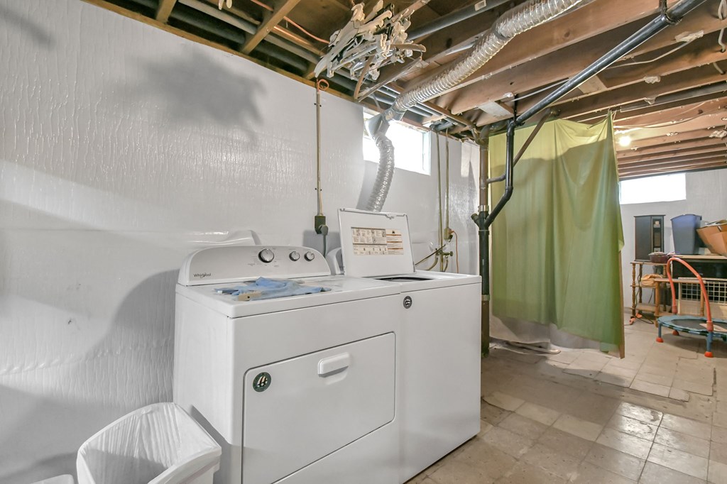 474 Biscayne Drive, Mansfield, Ohio 44903, 3 Bedrooms Bedrooms, ,1 BathroomBathrooms,Residential,For Sale,Biscayne Drive,9070522