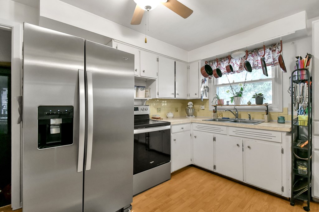 474 Biscayne Drive, Mansfield, Ohio 44903, 3 Bedrooms Bedrooms, ,1 BathroomBathrooms,Residential,For Sale,Biscayne Drive,9070522