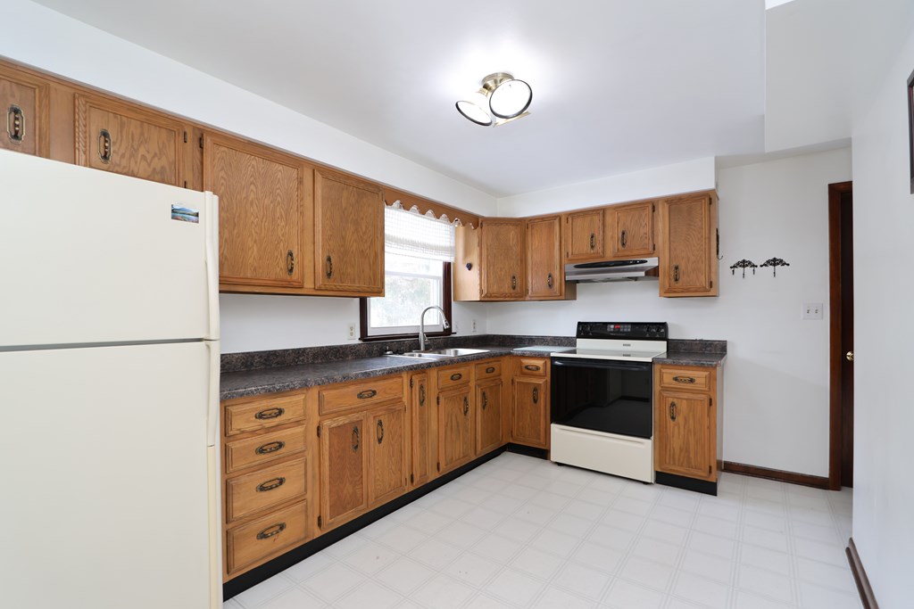 133 Winwood Drive, Mansfield, Ohio 44907, 2 Bedrooms Bedrooms, ,2 BathroomsBathrooms,Residential,For Sale,Winwood Drive,9070535