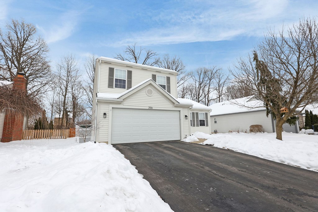 2106 Stoneside Drive, Hilliard, Ohio 43026, 3 Bedrooms Bedrooms, ,2 BathroomsBathrooms,Residential,For Sale,Stoneside Drive,9070538