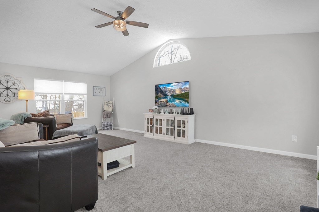 2106 Stoneside Drive, Hilliard, Ohio 43026, 3 Bedrooms Bedrooms, ,2 BathroomsBathrooms,Residential,For Sale,Stoneside Drive,9070538