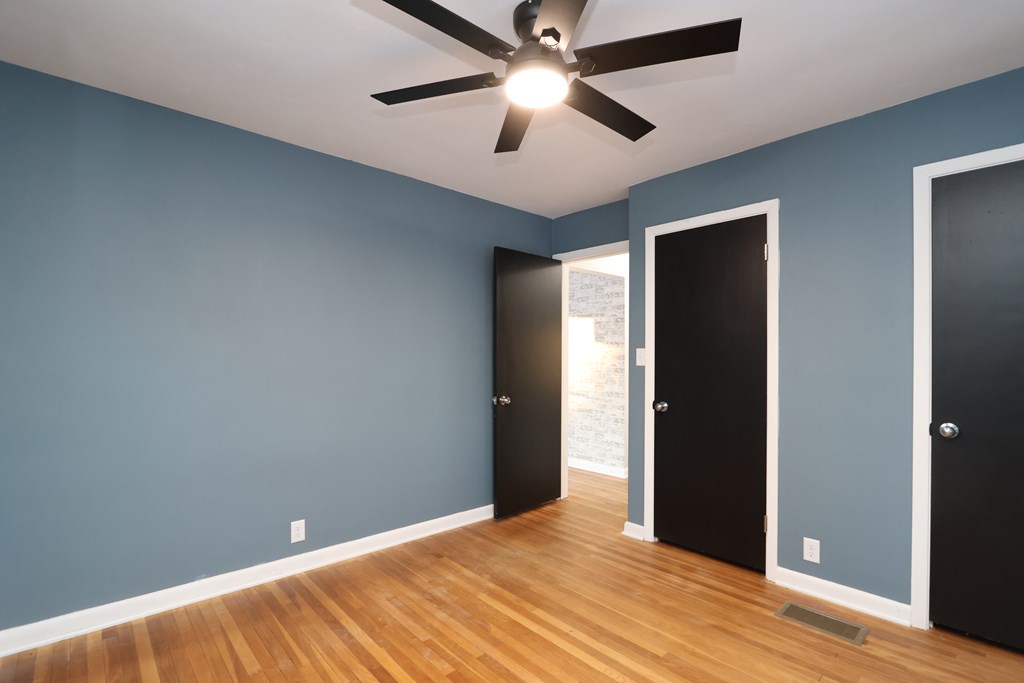 21 Franklin Avenue, Shelby, Ohio 44875, 2 Bedrooms Bedrooms, ,1 BathroomBathrooms,Residential,For Sale,Franklin Avenue,9070543