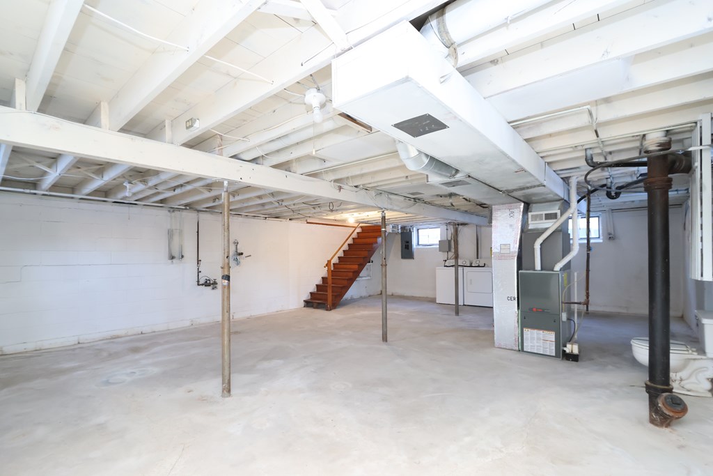 21 Franklin Avenue, Shelby, Ohio 44875, 2 Bedrooms Bedrooms, ,1 BathroomBathrooms,Residential,For Sale,Franklin Avenue,9070543