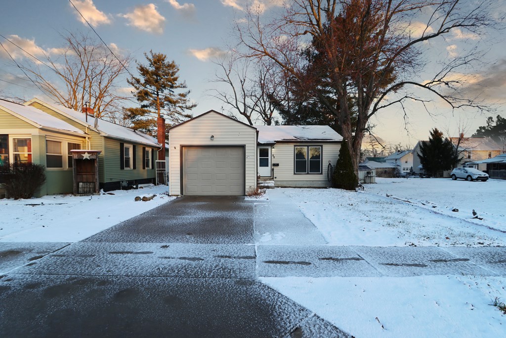 21 Franklin Avenue, Shelby, Ohio 44875, 2 Bedrooms Bedrooms, ,1 BathroomBathrooms,Residential,For Sale,Franklin Avenue,9070543