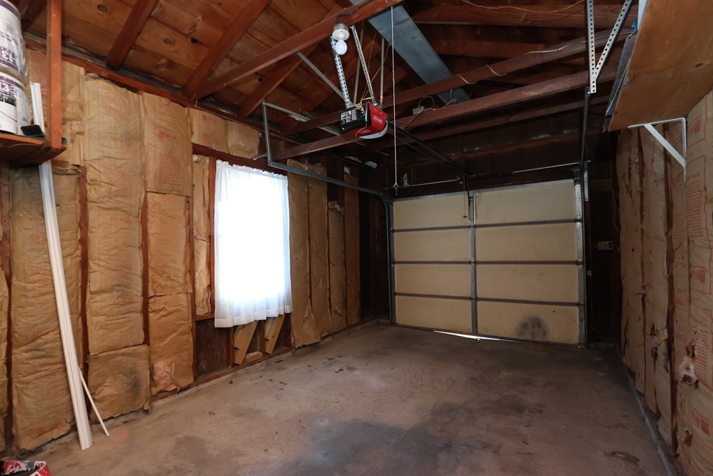 21 Franklin Avenue, Shelby, Ohio 44875, 2 Bedrooms Bedrooms, ,1 BathroomBathrooms,Residential,For Sale,Franklin Avenue,9070543