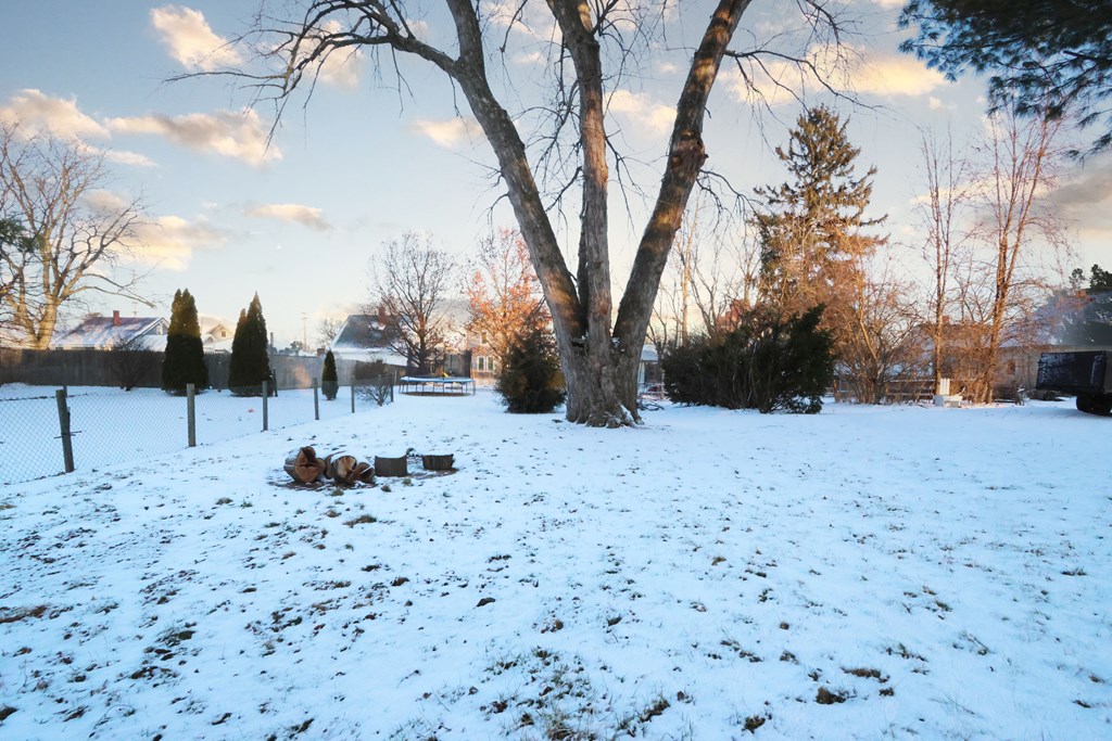 21 Franklin Avenue, Shelby, Ohio 44875, 2 Bedrooms Bedrooms, ,1 BathroomBathrooms,Residential,For Sale,Franklin Avenue,9070543