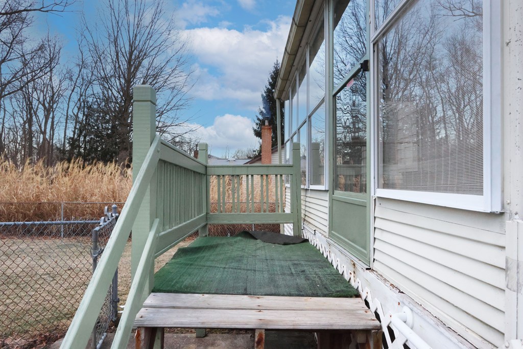 339 Buckeye Avenue, Mansfield, Ohio 44906, 2 Bedrooms Bedrooms, ,1 BathroomBathrooms,Residential,For Sale,Buckeye Avenue,9070560