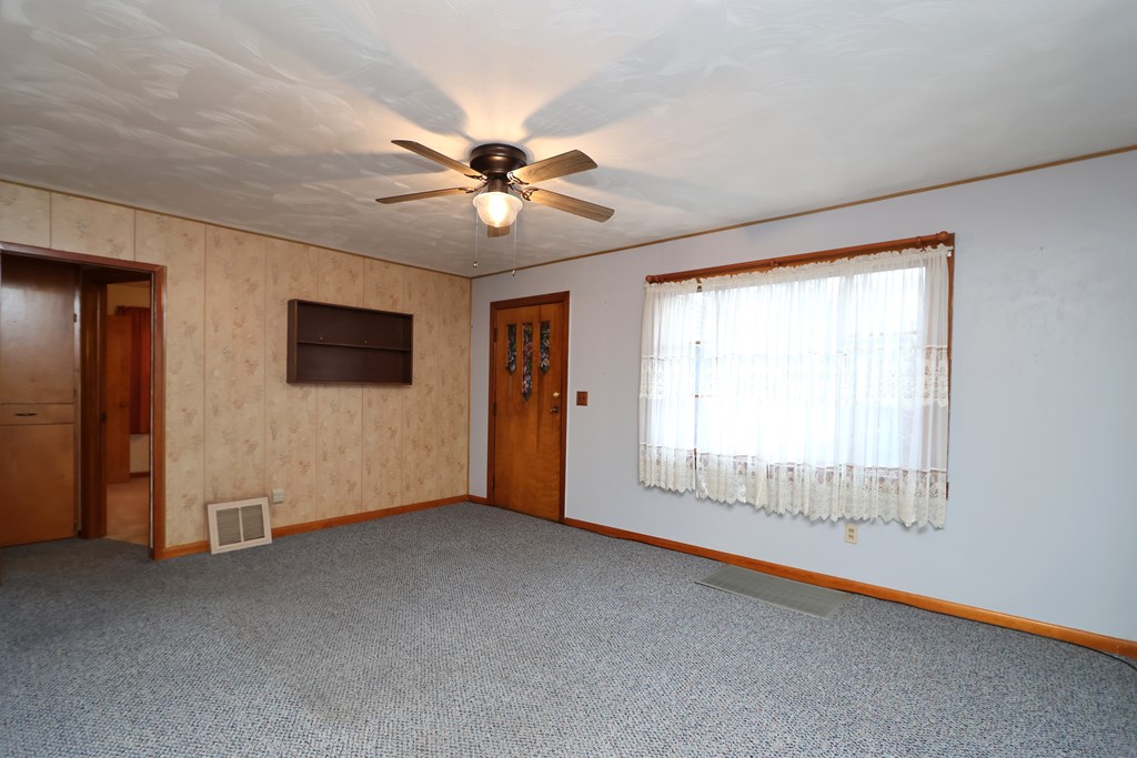 339 Buckeye Avenue, Mansfield, Ohio 44906, 2 Bedrooms Bedrooms, ,1 BathroomBathrooms,Residential,For Sale,Buckeye Avenue,9070560