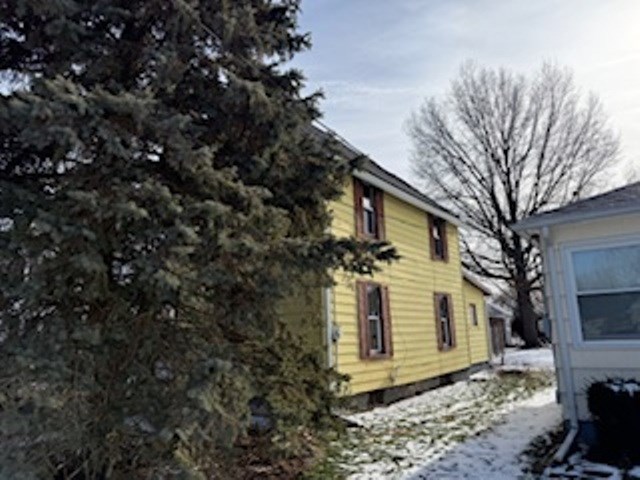 32 Grove Ave, Shelby, Ohio 44875, 1 Bedroom Bedrooms, ,1 BathroomBathrooms,Residential,For Sale,Grove Ave,9070526