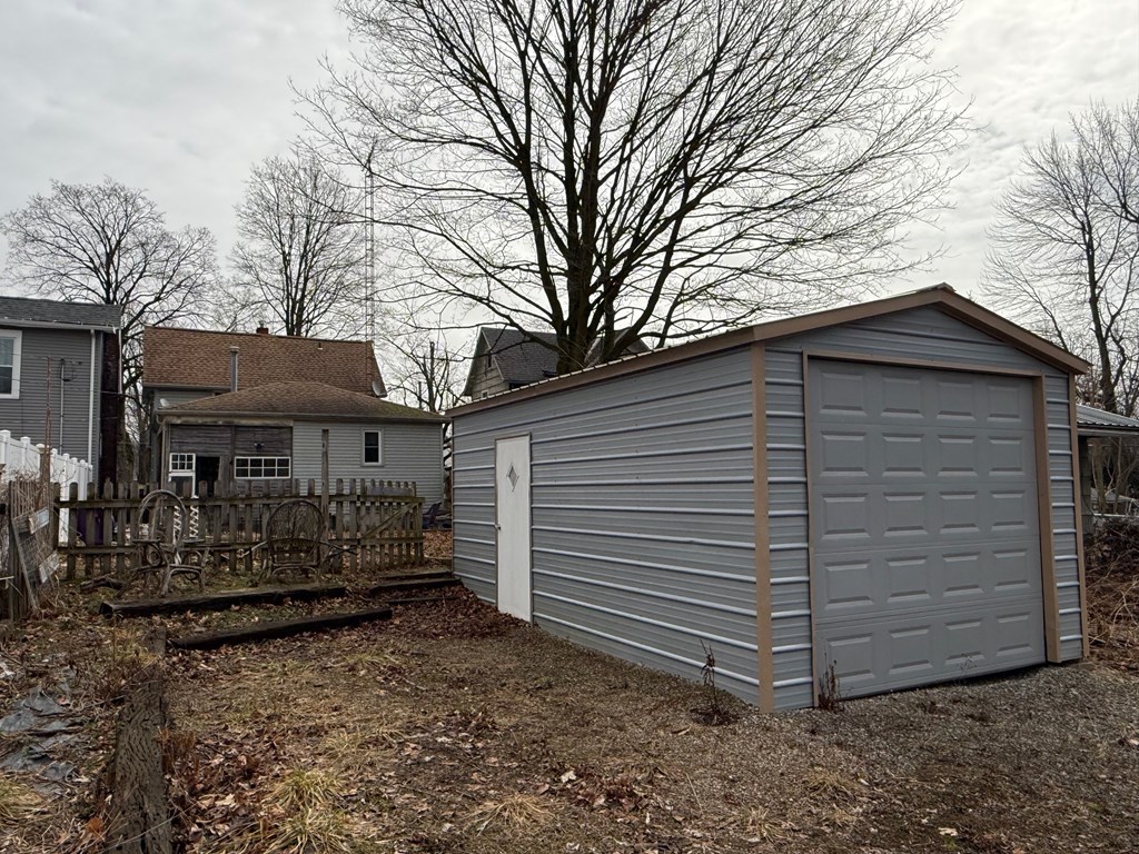 518 N Columbus Street, Galion, Ohio 44833, 3 Bedrooms Bedrooms, ,1 BathroomBathrooms,Residential,For Sale,Columbus Street,9070590