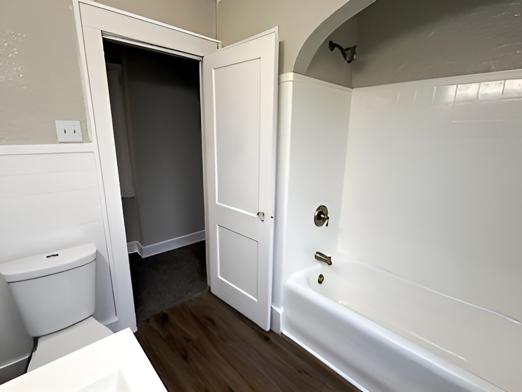 815 Liberty Street, Findlay, Ohio 45840, 4 Bedrooms Bedrooms, ,1 BathroomBathrooms,Residential,For Sale,Liberty Street,9070591