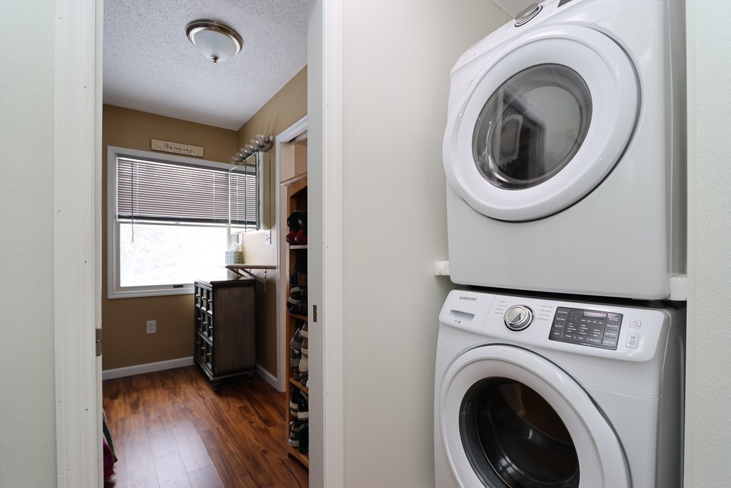 3566 Stein Road, Shelby, Ohio 44875, 3 Bedrooms Bedrooms, ,2 BathroomsBathrooms,Residential,For Sale,Stein Road,9072610