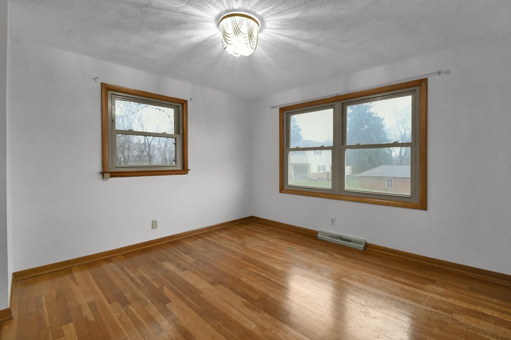 414 River Street, Bucyrus, Ohio 44820, 3 Bedrooms Bedrooms, ,2 BathroomsBathrooms,Residential,For Sale,River Street,9072613