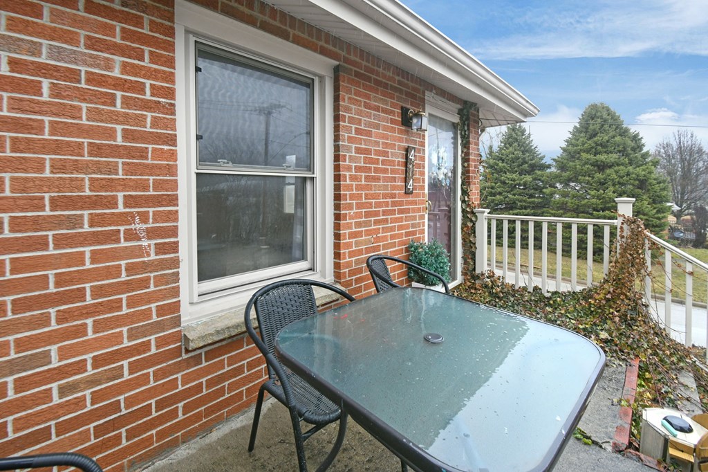 414 River Street, Bucyrus, Ohio 44820, 3 Bedrooms Bedrooms, ,2 BathroomsBathrooms,Residential,For Sale,River Street,9072613