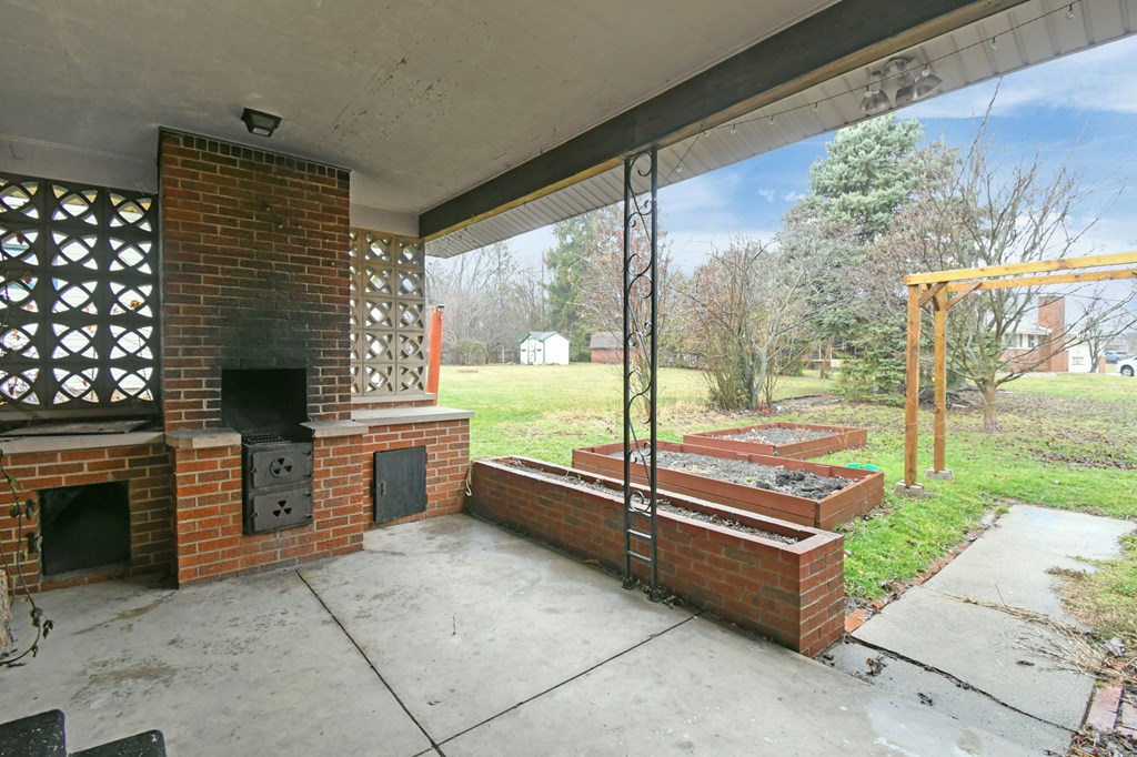 414 River Street, Bucyrus, Ohio 44820, 3 Bedrooms Bedrooms, ,2 BathroomsBathrooms,Residential,For Sale,River Street,9072613