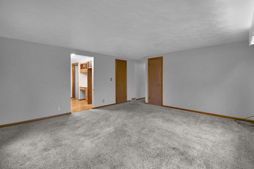 414 River Street, Bucyrus, Ohio 44820, 3 Bedrooms Bedrooms, ,2 BathroomsBathrooms,Residential,For Sale,River Street,9072613