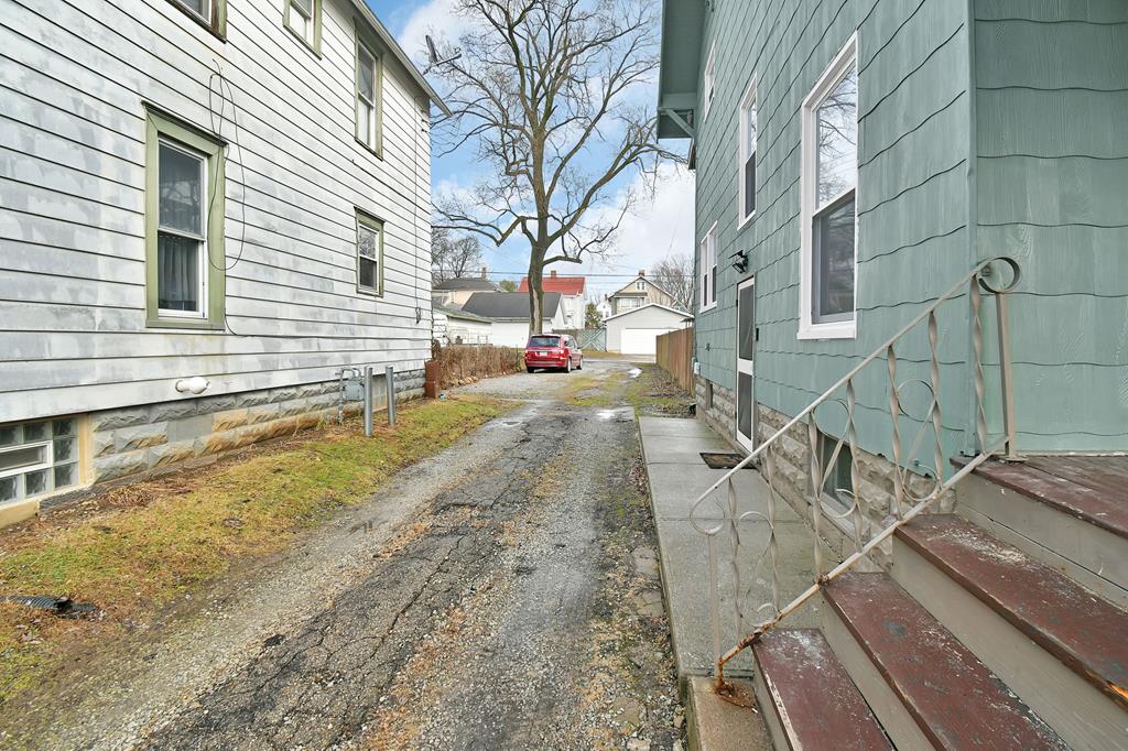 71 Dawson Avenue, Mansfield, Ohio 44906, 3 Bedrooms Bedrooms, ,1 BathroomBathrooms,Residential,For Sale,Dawson Avenue,9072614