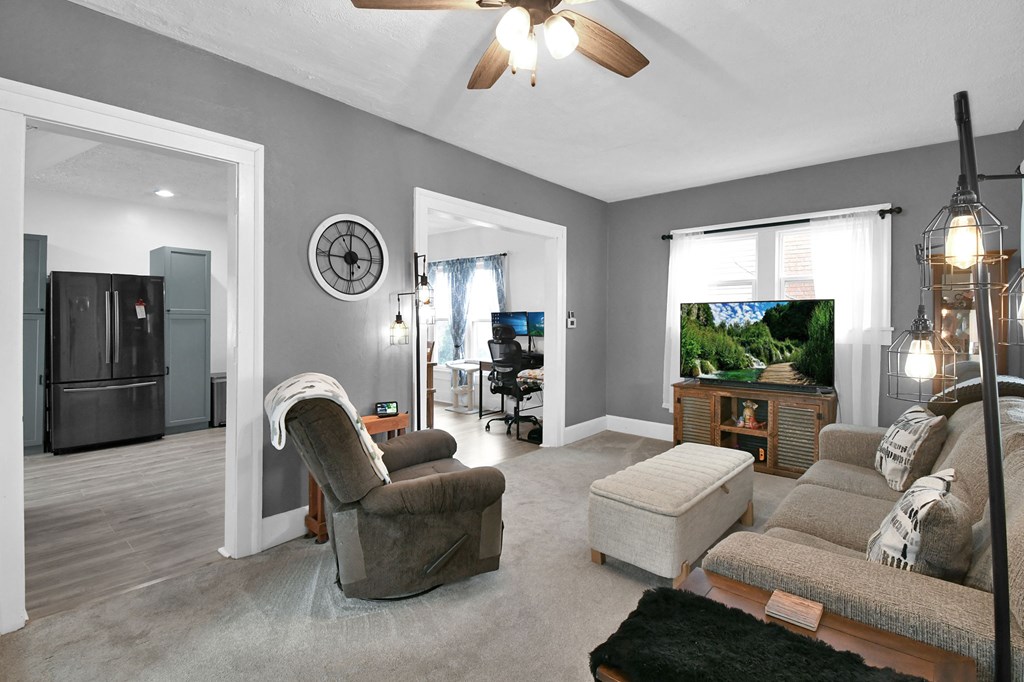 71 Dawson Avenue, Mansfield, Ohio 44906, 3 Bedrooms Bedrooms, ,1 BathroomBathrooms,Residential,For Sale,Dawson Avenue,9072614