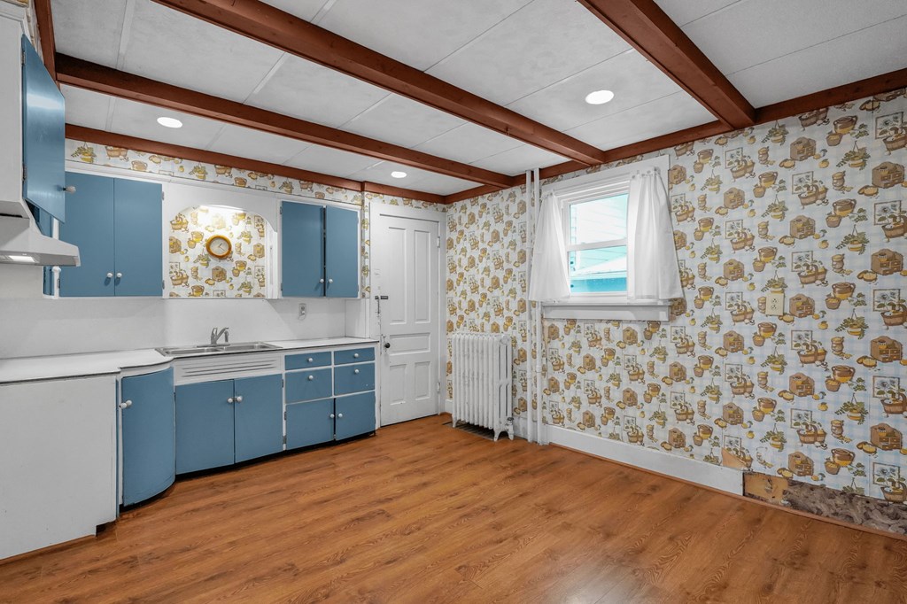 39 E Sandusky Street, Fredericktown, Ohio 43019, 3 Bedrooms Bedrooms, ,2 BathroomsBathrooms,Residential,For Sale,Sandusky Street,9072615