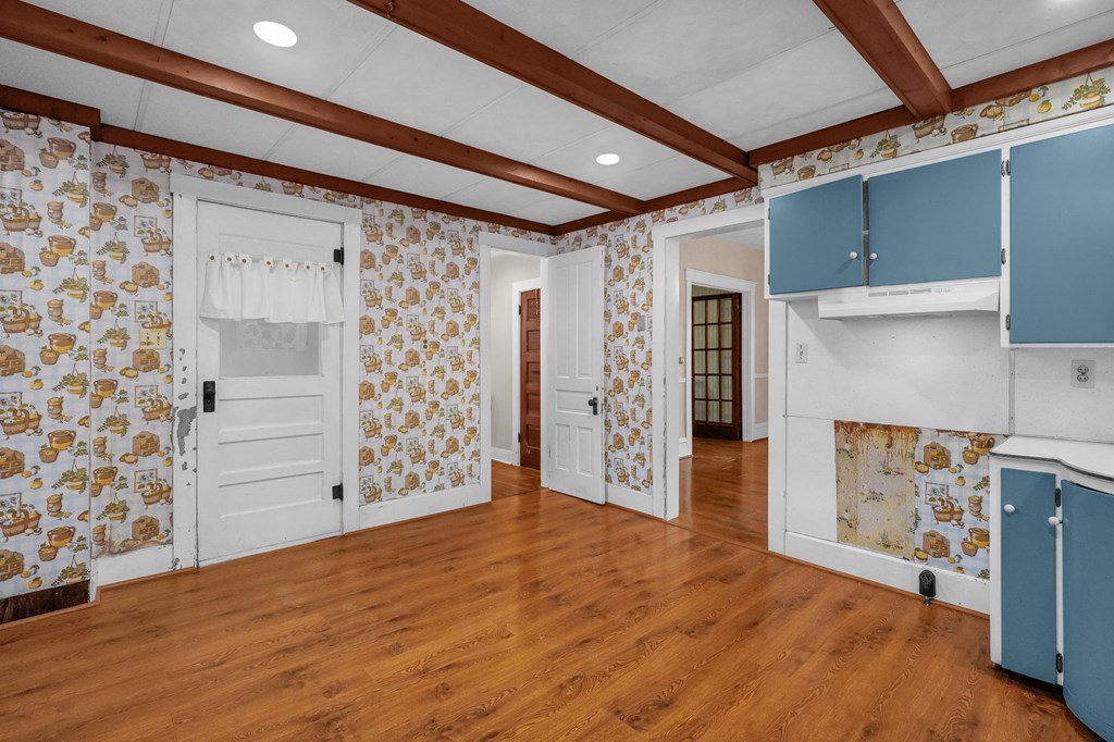 39 E Sandusky Street, Fredericktown, Ohio 43019, 3 Bedrooms Bedrooms, ,2 BathroomsBathrooms,Residential,For Sale,Sandusky Street,9072615